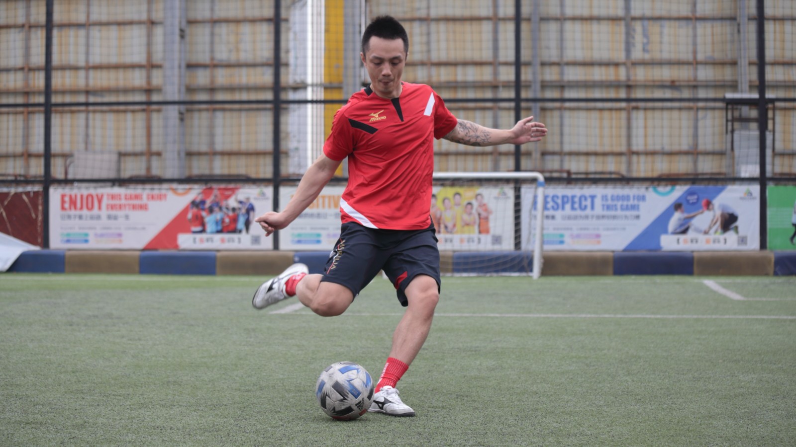 美津浓全新moreliaiitf足球鞋,美津浓morelianeo3