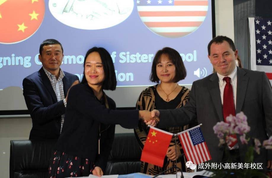 歌歌兰妮蓝风铃香水图片,歌歌兰妮蓝风铃香水身体乳