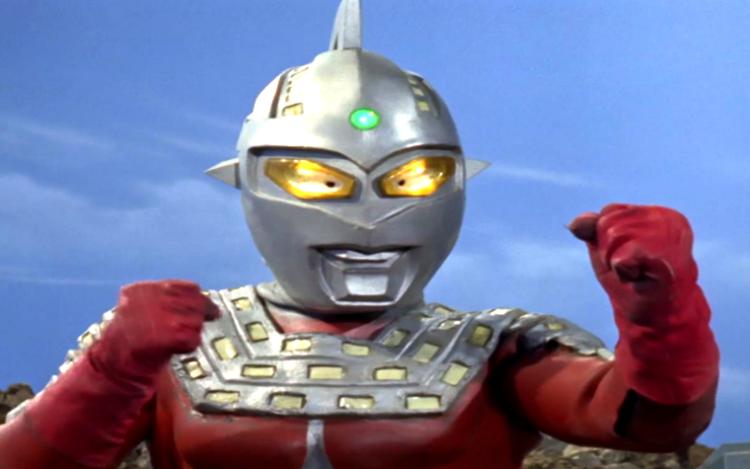 赛文头镖弄到艾斯的头上,赛文头上的飞镖是什么