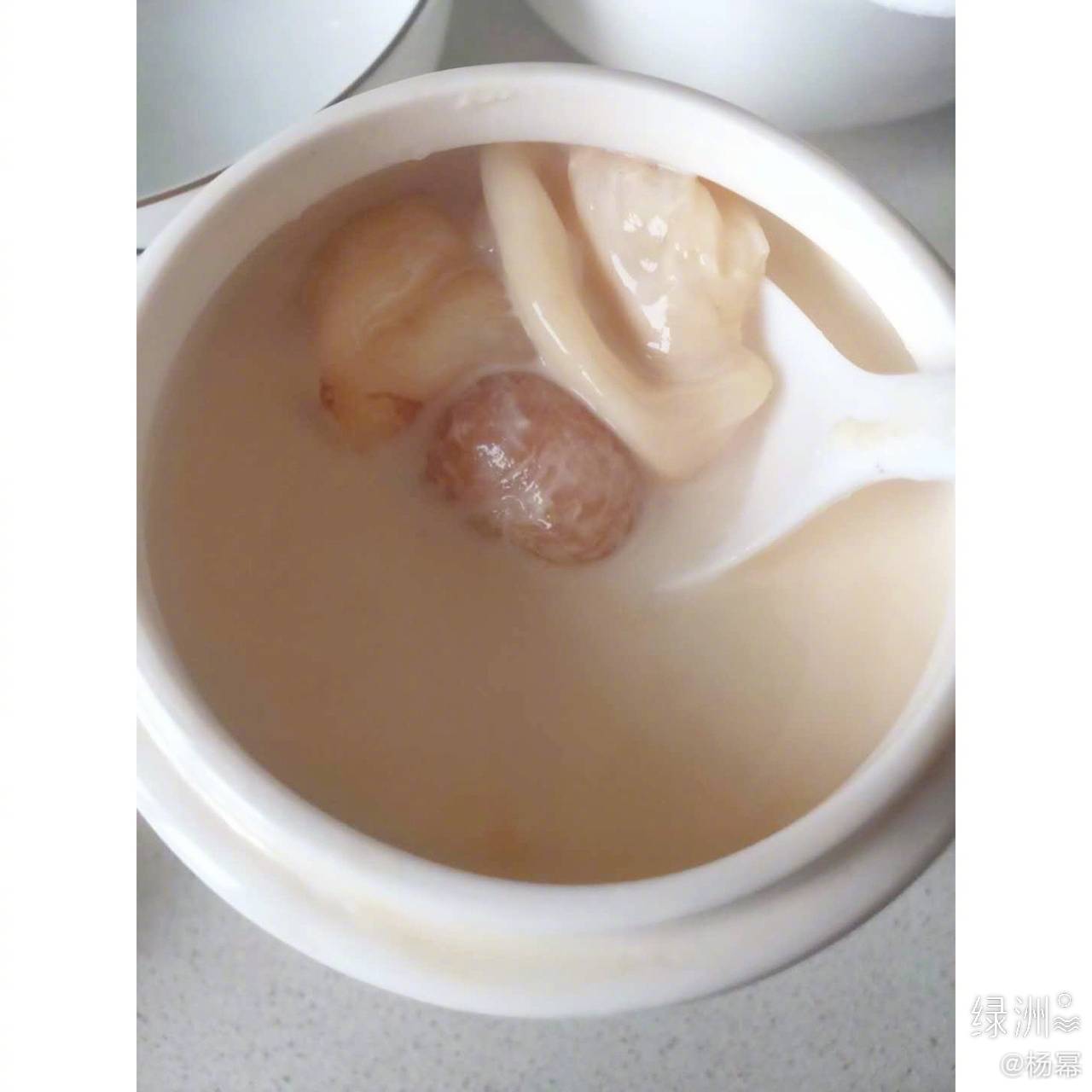 当归黄芪乌鸡补气血养生汤,当归党参黄芪花胶乌鸡汤做法