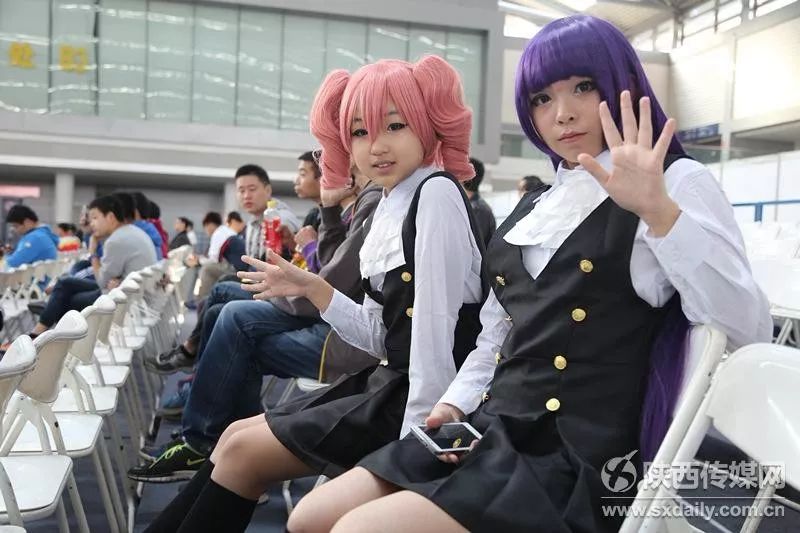 那些玩cosplay的西安年轻人，后来都成了社畜