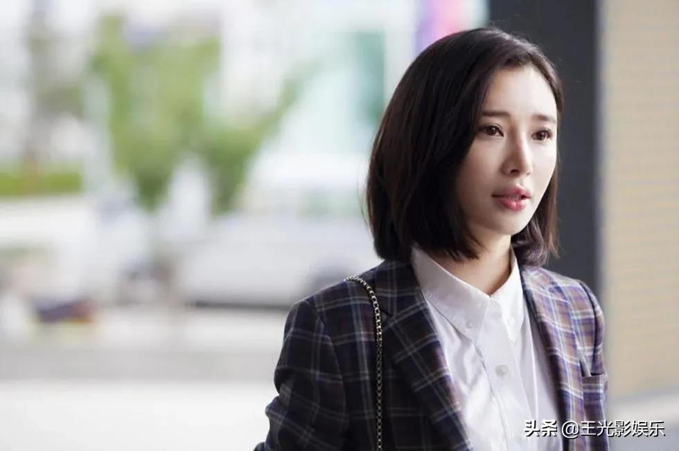 重庆十二位女明星名单,最火的12位重庆女明星