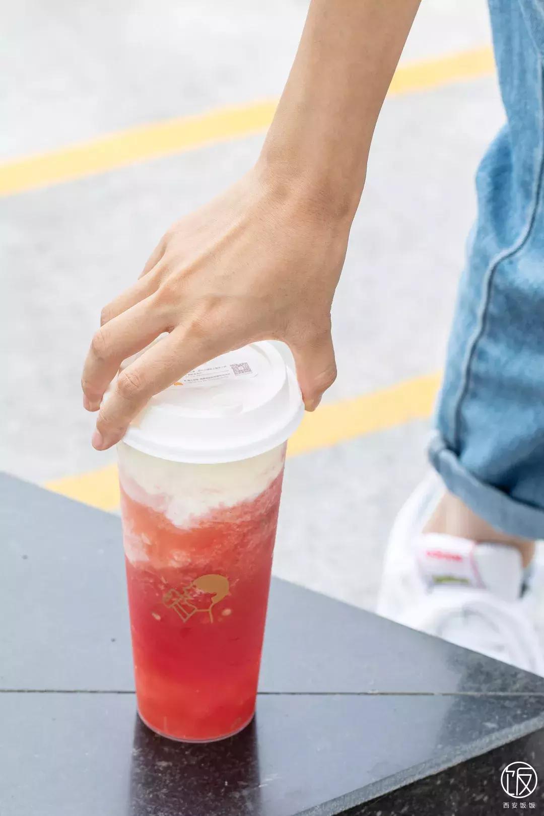 喜茶的多肉葡萄有奶盖吗,喜茶的多肉葡萄做法