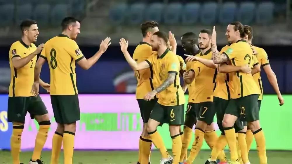 国足2002与巴西对攻,国足世界杯和巴西打对攻