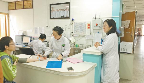 怀仁心施仁术,引阳光驻心田——记乌鲁木齐市第四人民医院临床心理科主任吕淑云