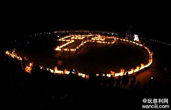 慈利龙潭河龙灯,慈利400米板板龙灯有多震撼