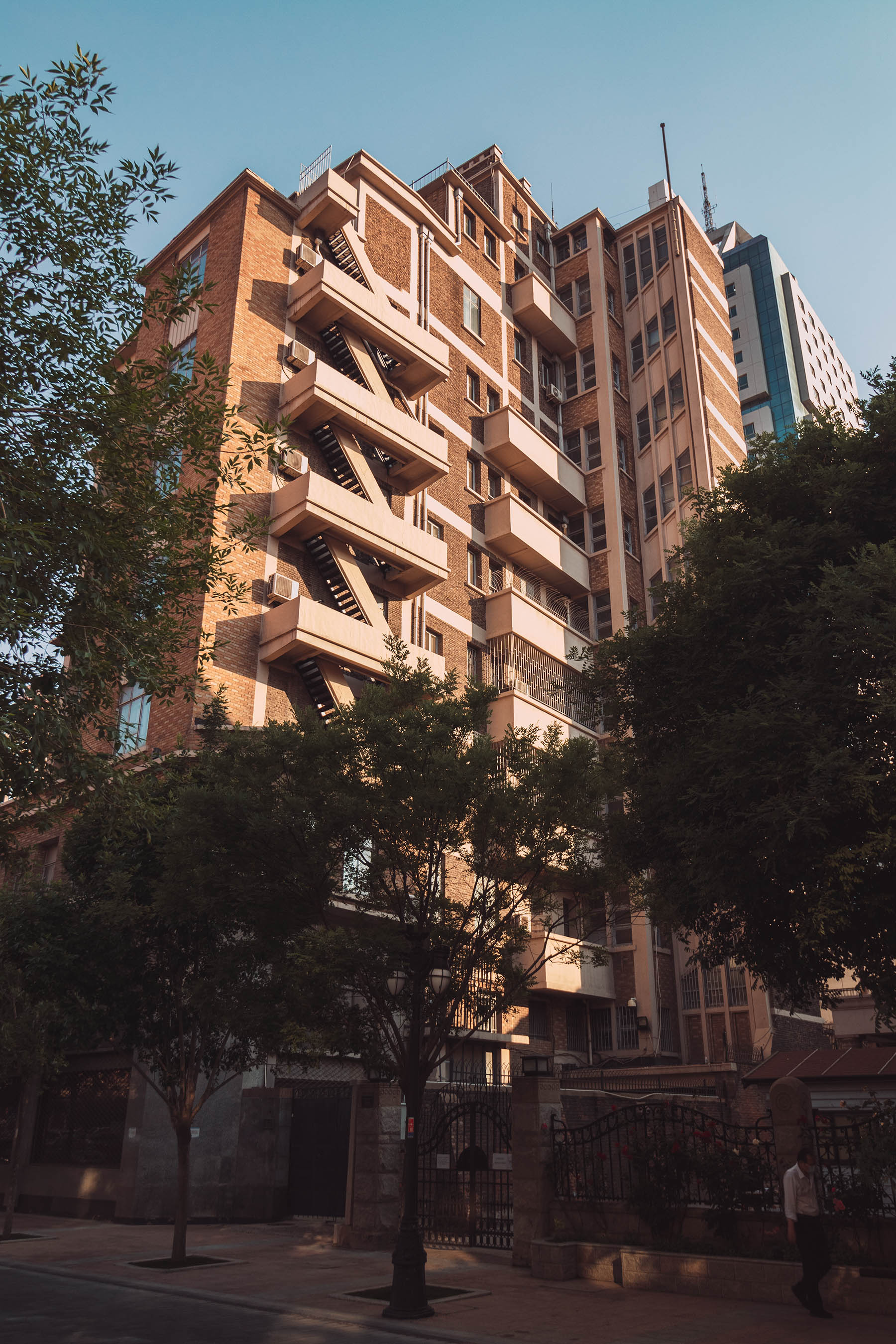 天津解放北路离哪个景点近,外滩为何被叫做远东华尔街