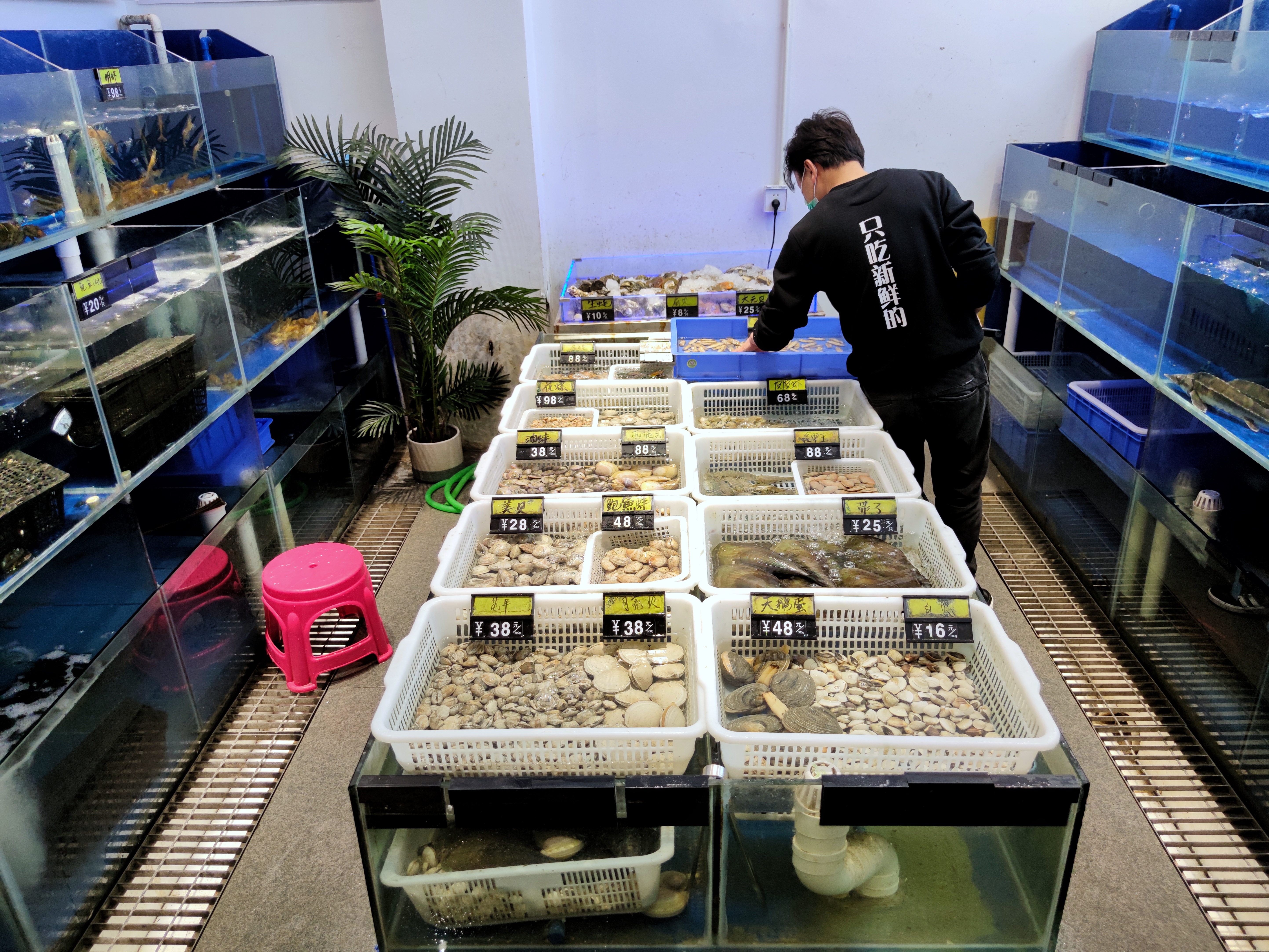 人均100的饭,人均100的餐厅吃出4000