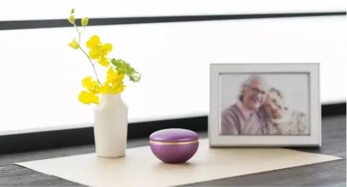 日本最迷你的骨灰盒,骨灰盒风靡日本