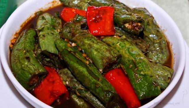 做虎皮青椒一定要控干水分吗,做虎皮青椒后的油黑怎么办