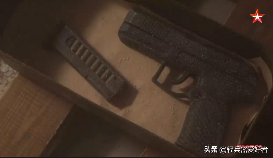 俄罗斯巨蟒手枪,俄罗斯蟒蛇手枪与斑蝰蛇手枪