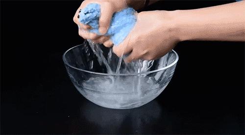 女生洗完头不吹干会怎么样,女生洗完头不吹干好吗