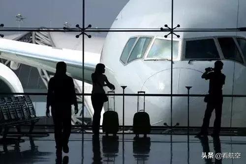 航班延误了怎么赶下一班,航班老是延误怎么办