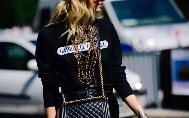 皮质好一点的轻奢包包推荐,皮质最好的包包