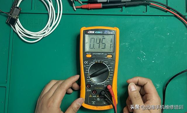万用表如何测二极体,二极体万用表