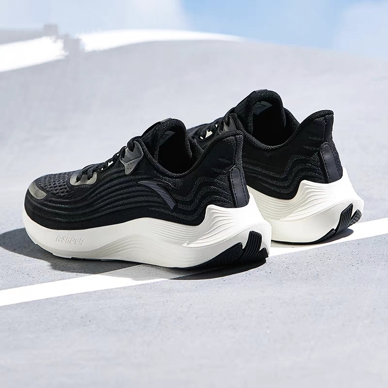 白敬亭代言的安踏鞋的同款,白敬亭同款安踏霸道篮球鞋灰色