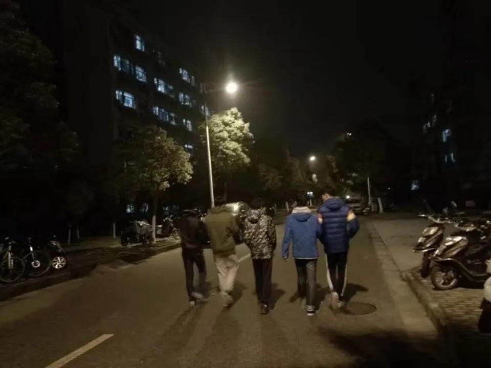 学霸宿舍6人全考上研究生,学霸宿舍6人学校