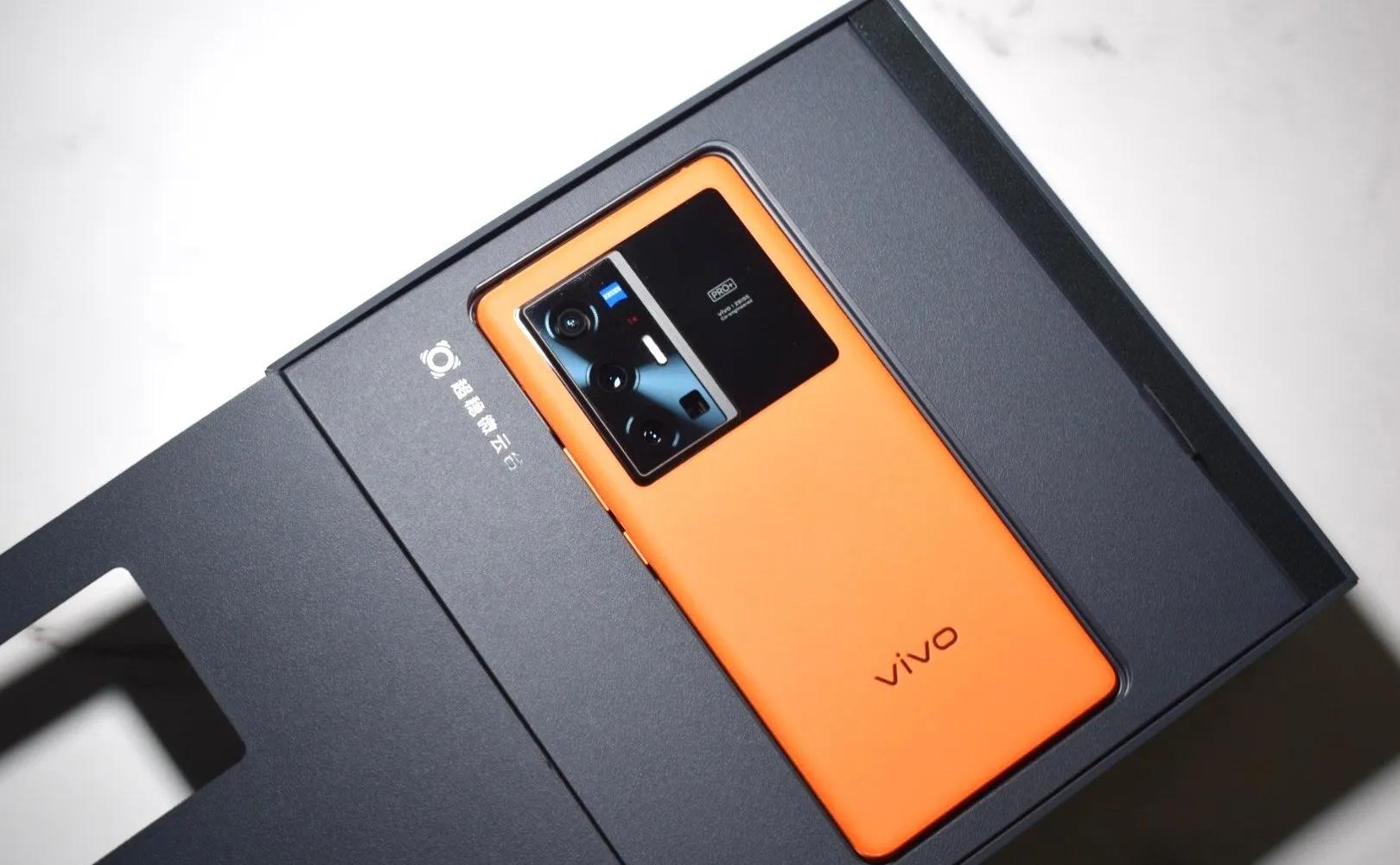 4年前的苹果手机还能用吗？网友：过气旗舰不如“狗”