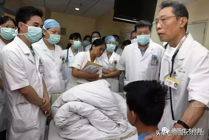 武汉疫情初期朋友圈疯传视频,武汉最近出现了什么新闻