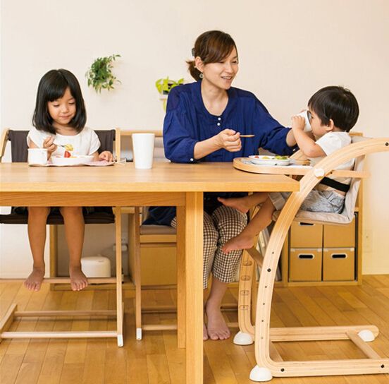 孩子吃饭边吃边玩怎么引导,小孩吃饭做事情拖拉磨蹭怎么办