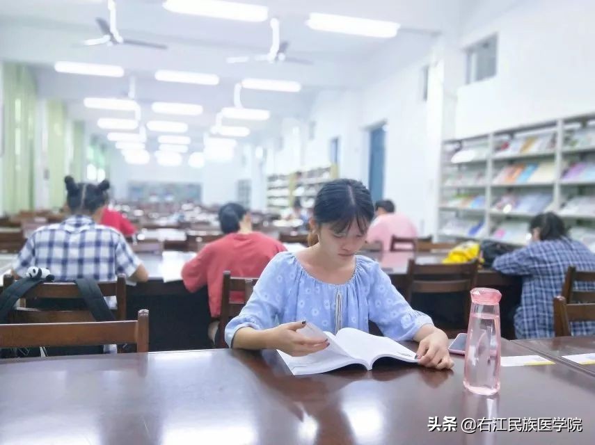 问君能有几多愁花蕊夫人和赵光义,问君能有几多愁现代诗句