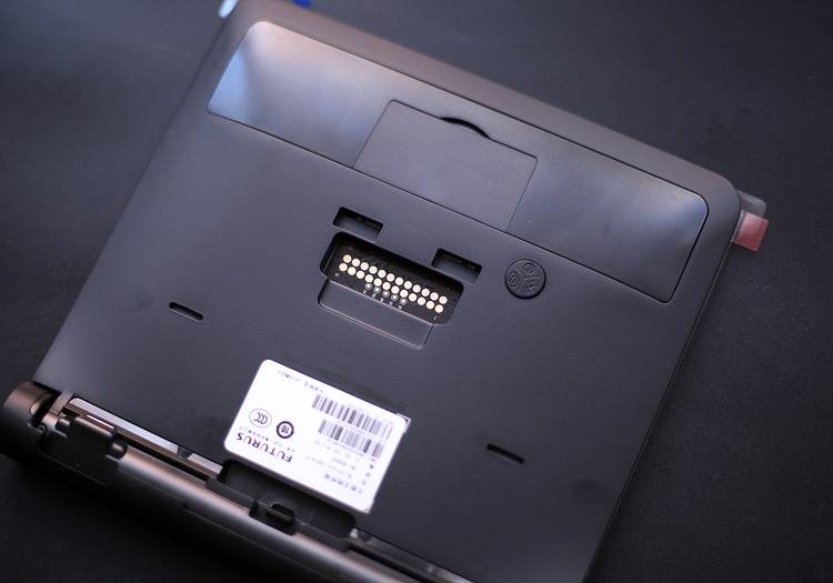 百路达HUD:听歌追剧看小猪佩奇?这才是车载导航的正确打开方式