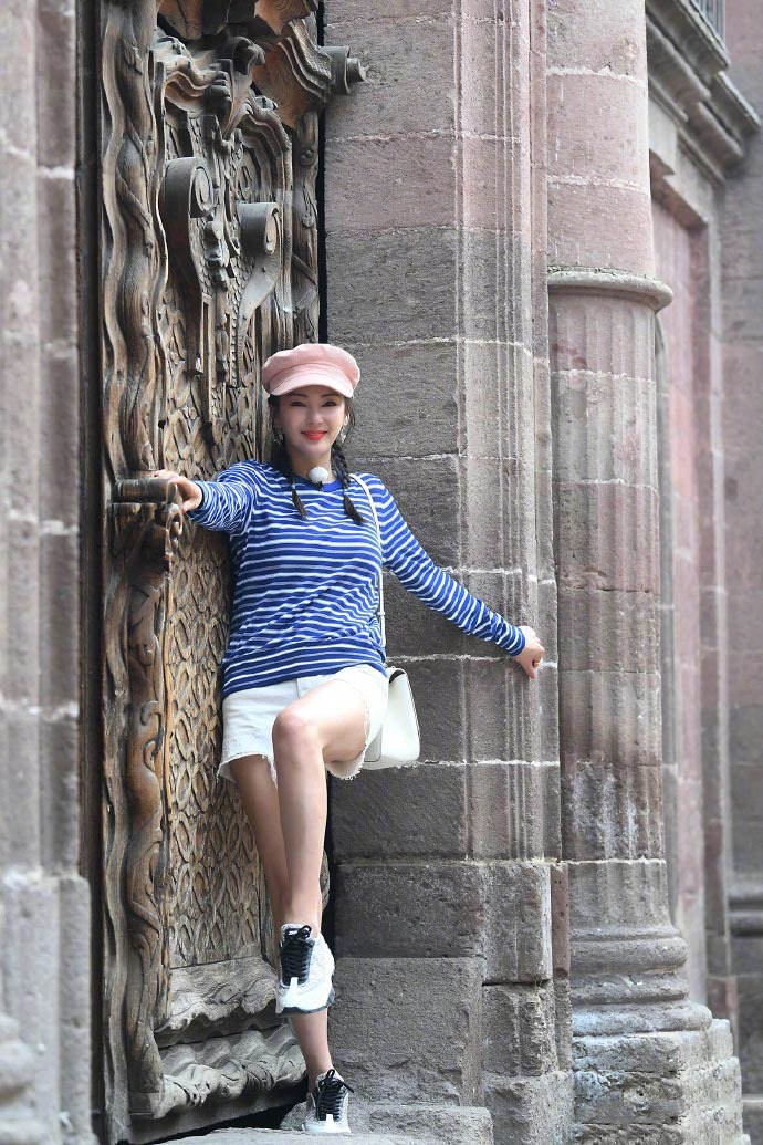 张雨绮机场视频完整版,张雨绮机场完整视频