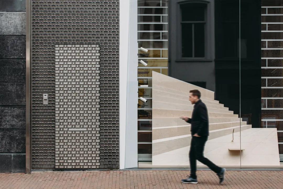 lv在荷兰奥特莱斯,lv在荷兰大概多少钱