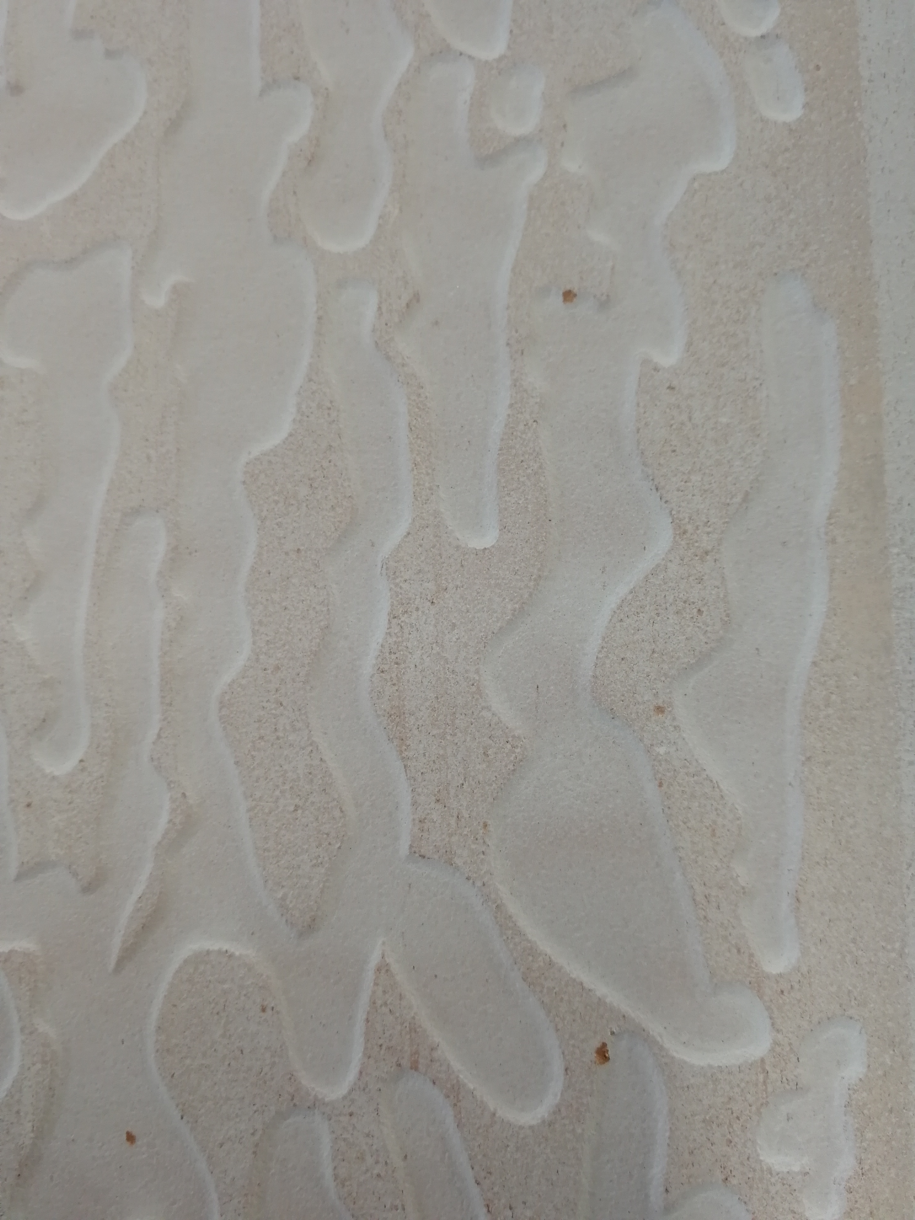 瓷砖背面白色的粉末要处理的吗,瓷砖背后白色粉末如何去除