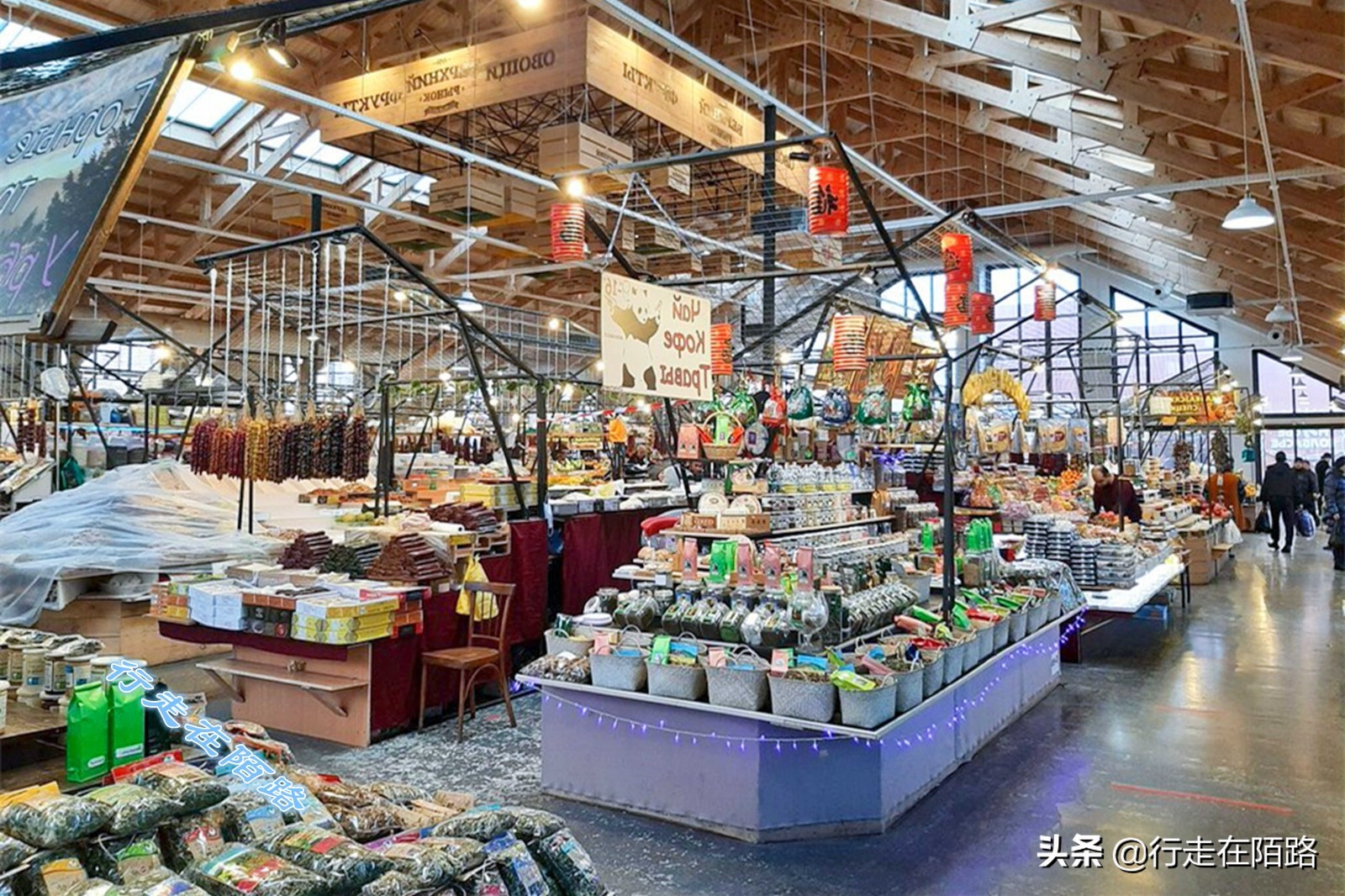 俄罗斯人均收入为什么那么低,俄罗斯真实的工资和物价