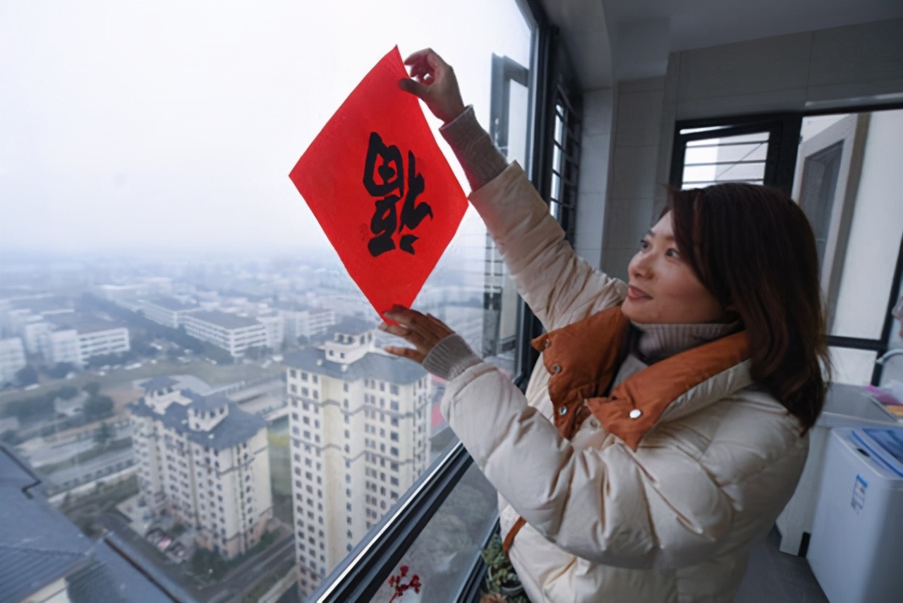 福字怎么贴有寓意,福字正着贴好还是倒着贴的寓意好