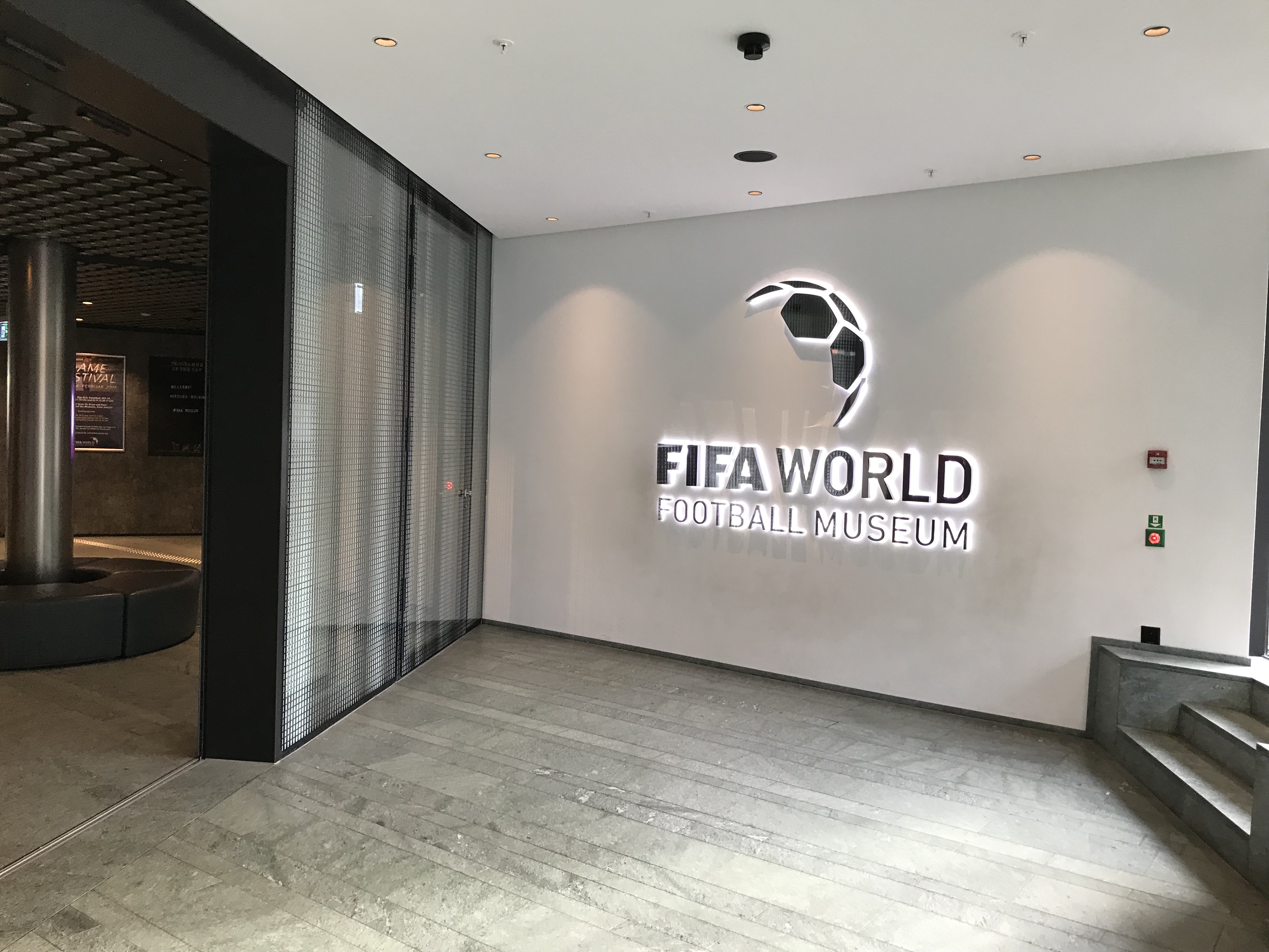 瑞士苏黎世博物馆大力神杯,苏黎世博物馆大力神杯