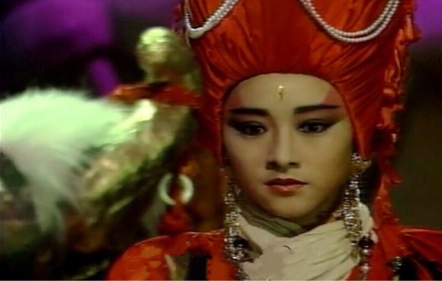 武功、变身、诅咒、外星人，童年看得津津有味的《小侠龙旋风》