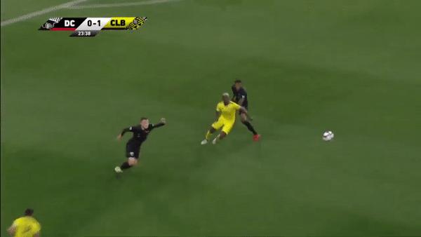 先是漏判再是“挡拆”，美国大联盟裁判的这一套操作你怎么评价？