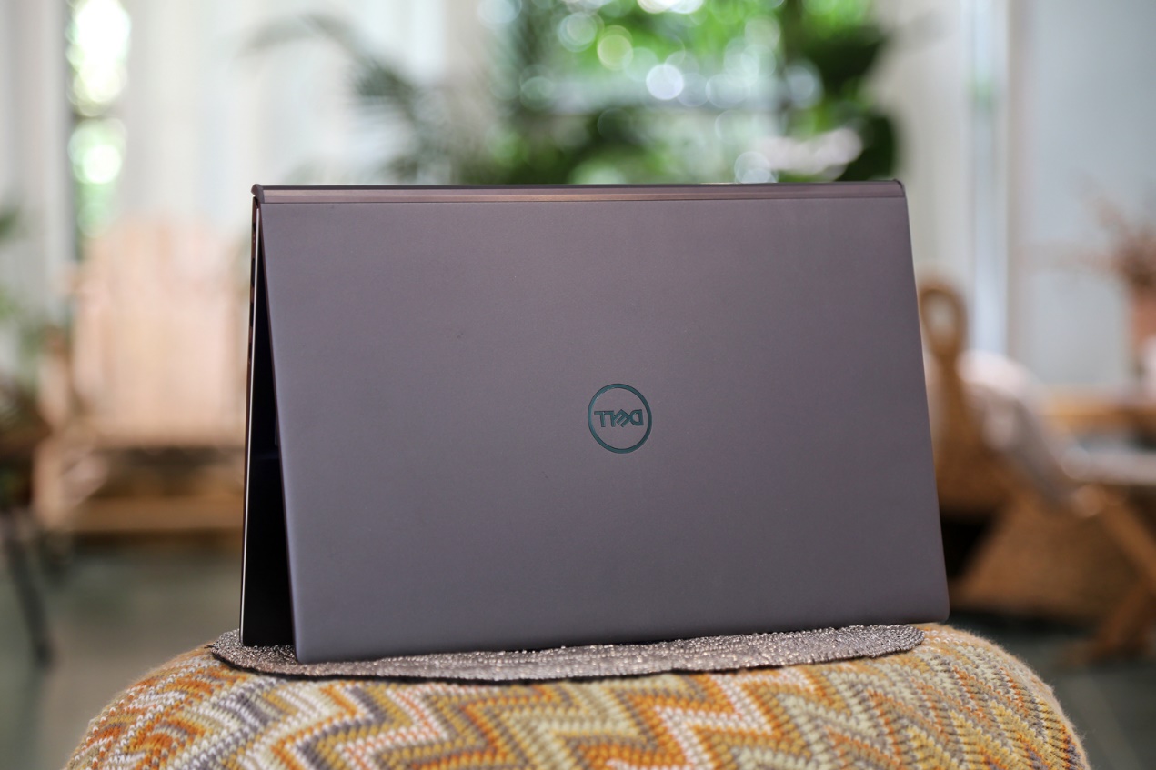 戴尔灵越燃7000玩游戏,戴尔灵越7000的4k屏幕