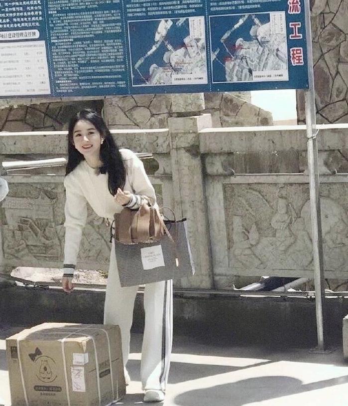 赵丽颖晴儿妆容造型比其他人好看,赵丽颖这身礼服妆容太美