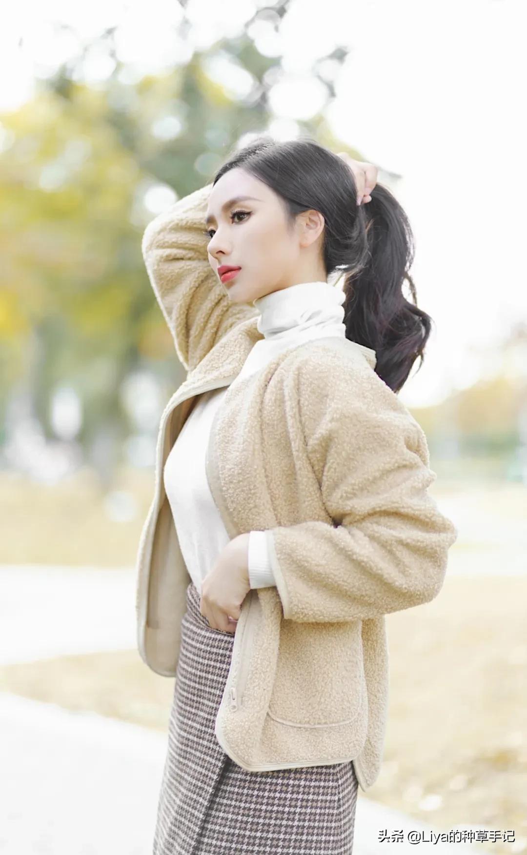 现在流行的羊羔毛外套,今年流行羊羔毛外套