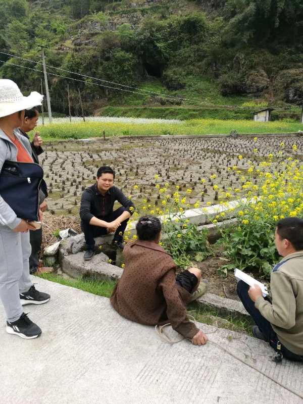 鐢ㄧ湡蹇冭创杩戠兢浼楃敤鑴氭涓堥噺姘戞儏,鐢ㄨ剼姝ヤ笀閲忔皯鎯呬互蹇犺瘹瀹堟姢骞冲畨