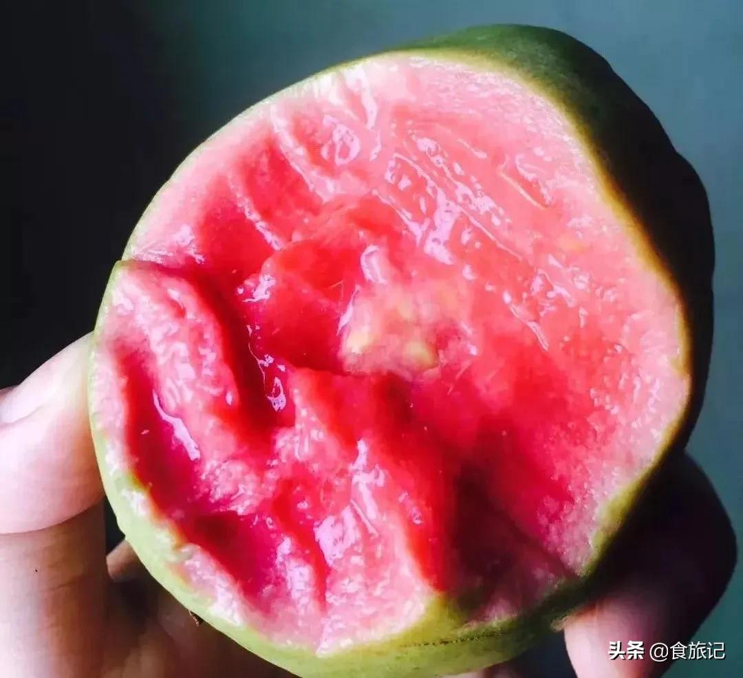 软糯香甜广西现摘红心芭乐,又脆又甜不带色的红心芭乐好吃