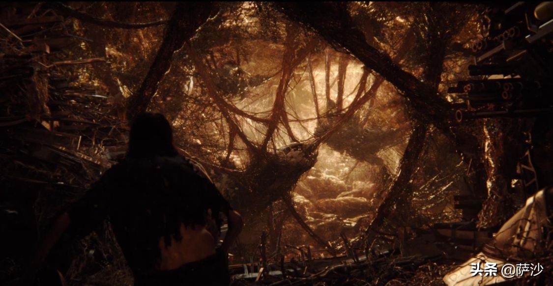 外星圣母安抚迷失太空的人类灵魂：《爱死亡和机器人》裂缝之外