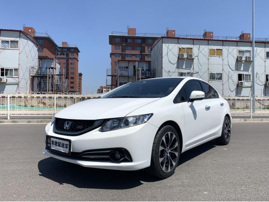 19款本田思域si,二手本田思域极锐版