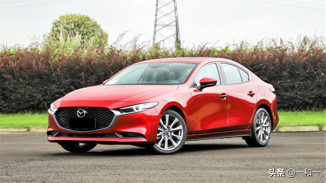 日系车真的皮薄合集,日系最安全的车马自达3