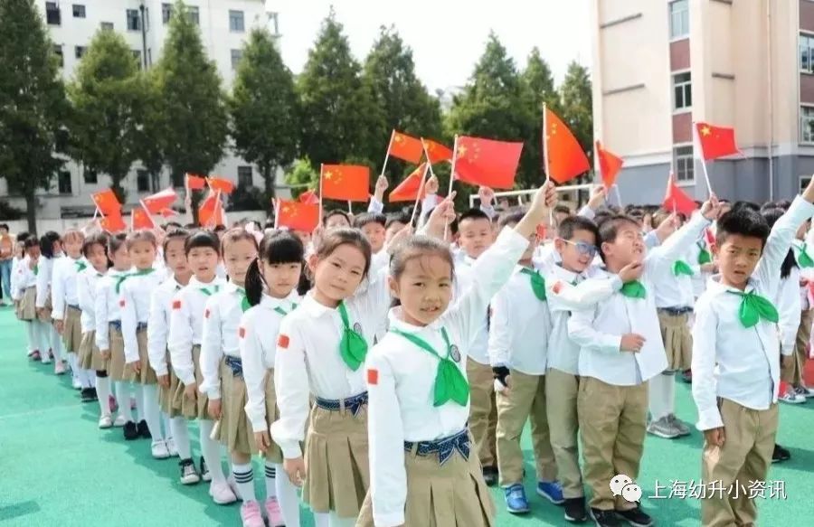 上海最美高中校服,上海小学校服好看前十名