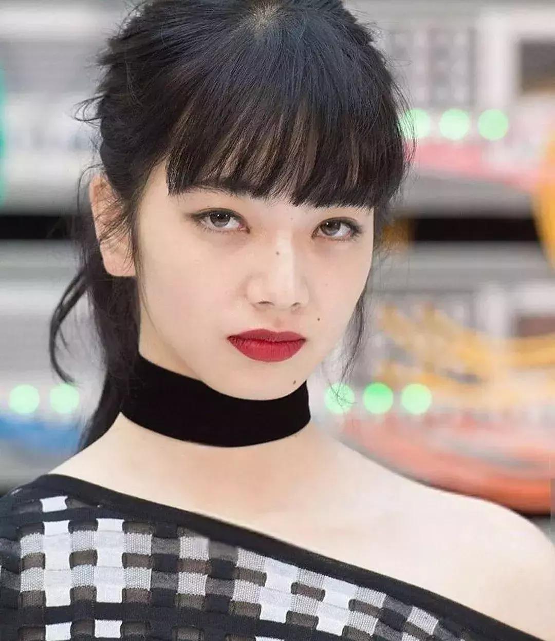 林允为满满正能量代言,林允的代言有哪些