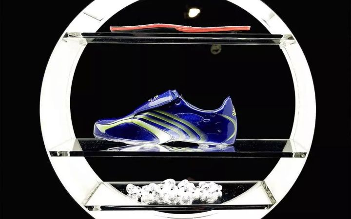 adidas褪色,adidas历史舞台