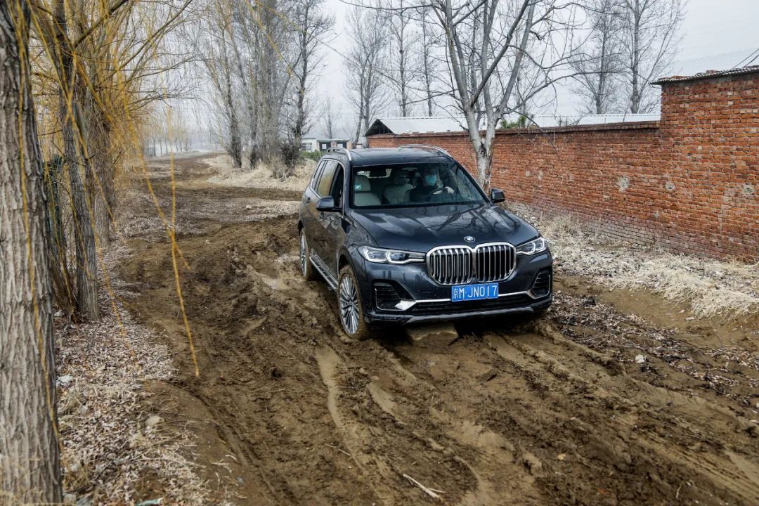 迈向奢华新高度全方位体验宝马X7