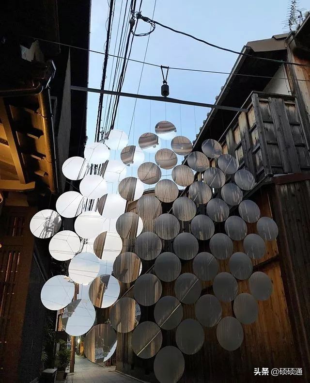 有创意的装置艺术作品,动力雕塑艺术地标