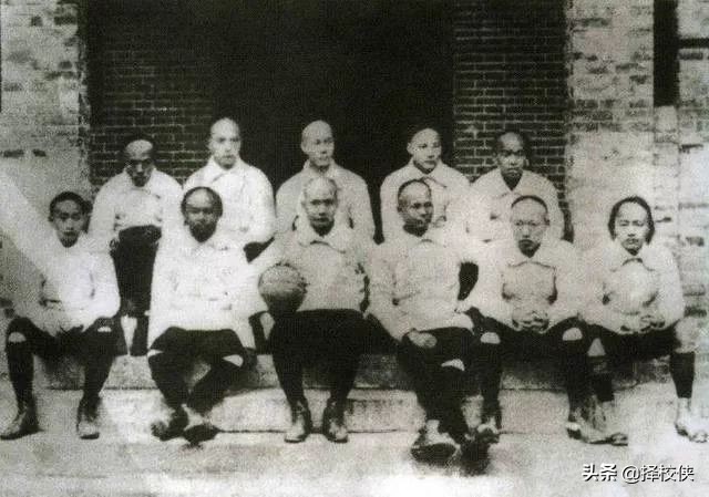 中国足球巅峰时期有多厉害,为什么中国男足十战九败