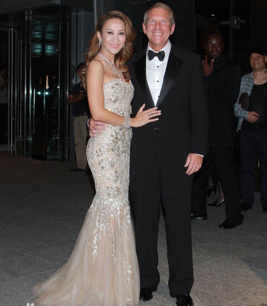 巩俐为什么嫁70多岁老头,巩俐为何嫁70多岁的法国老头