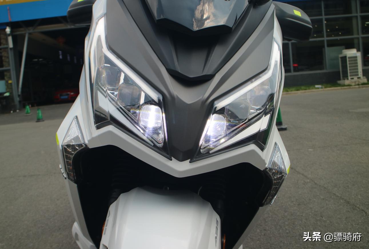 大阳v锐300与本田nss350对比评测,大阳v锐300高速测评